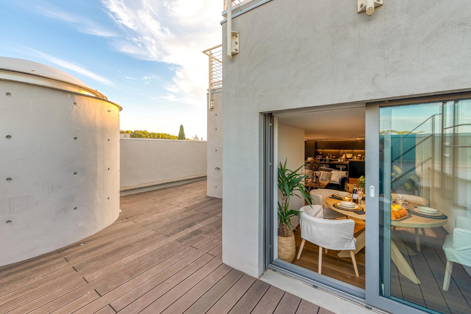 Skylife Tiber Luxury Penthouse *